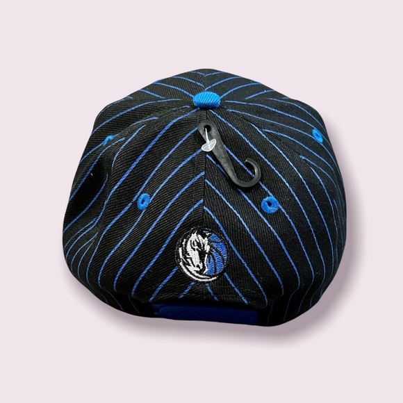 Dallas Mavericks SnapBack NWT Throwback 90’s Vintage Retro - Picture 7 of 8